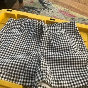 TORRID SATEEN SHORTS SZ 16